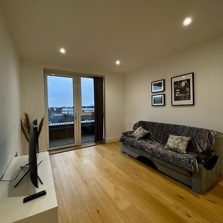 Spacious 2 Bedroom Penthouse Retreat London Eksteriør billede
