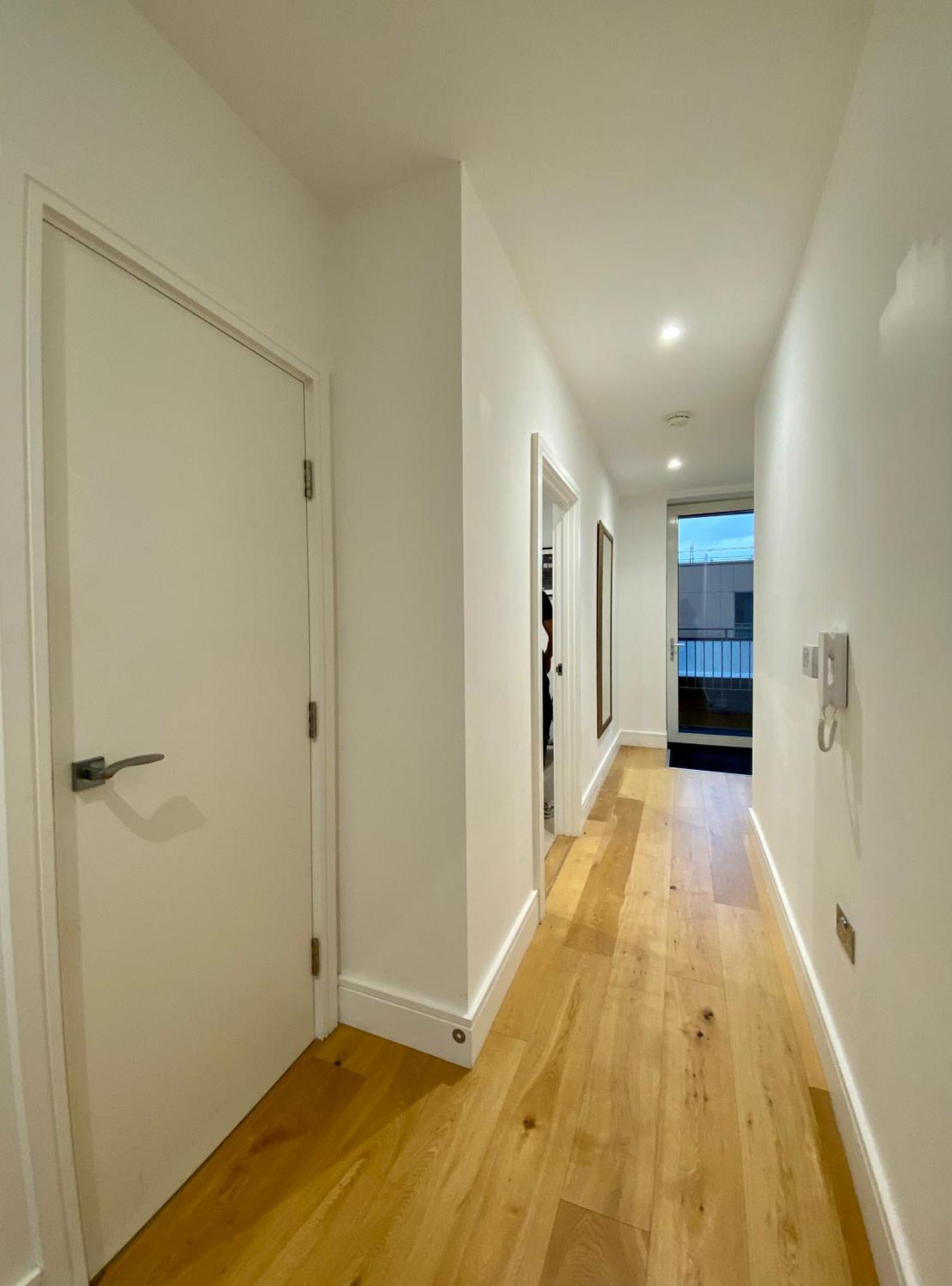 Spacious 2 Bedroom Penthouse Retreat London Eksteriør billede