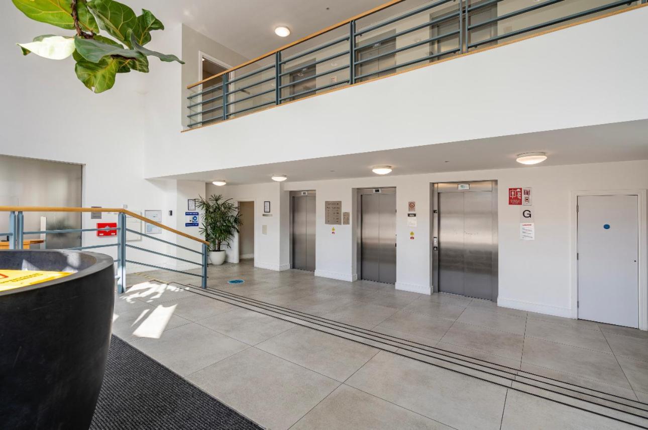 Spacious 2 Bedroom Penthouse Retreat London Eksteriør billede