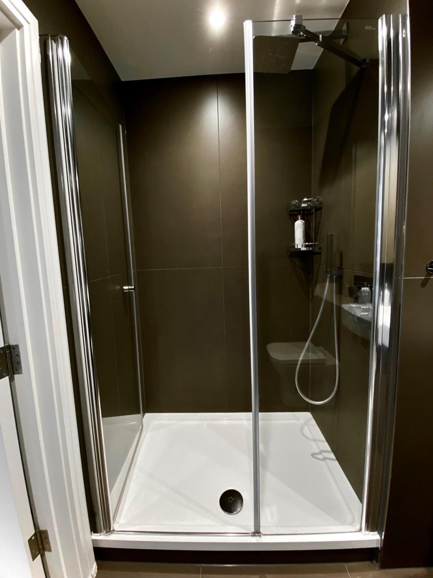Spacious 2 Bedroom Penthouse Retreat London Eksteriør billede