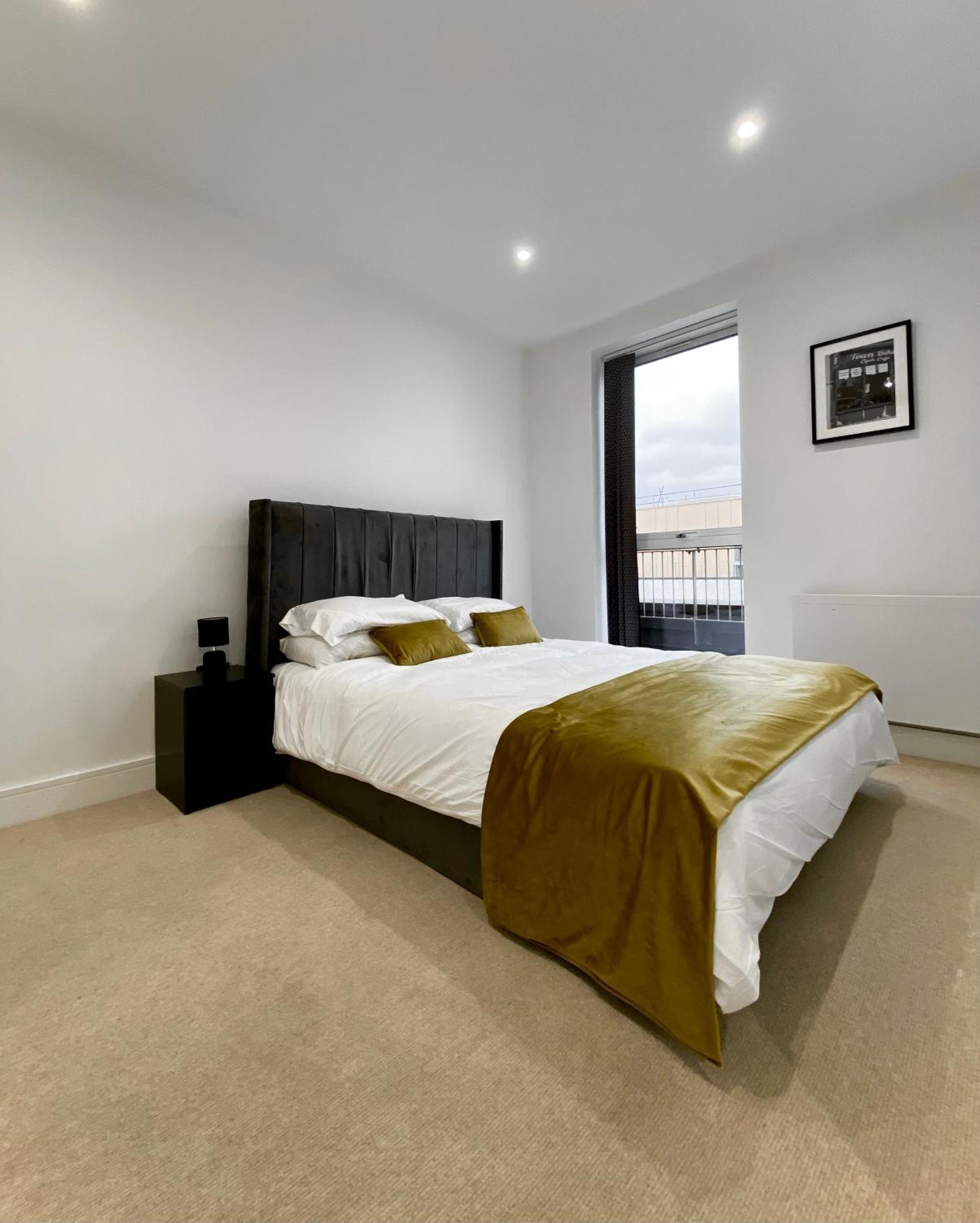 Spacious 2 Bedroom Penthouse Retreat London Eksteriør billede